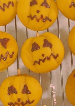 卵乳不使用！ハロウィンかぼちゃオバケパン-レシピのメイン写真