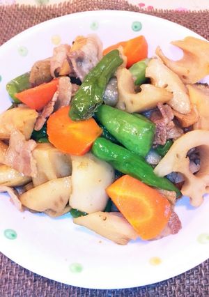 ✳レンコンと豚肉と野菜のコックリ煮~♥-レシピのメイン写真