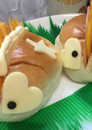 ハリネズミ風柿ハムチーズサンド(^^)!-レシピのメイン写真