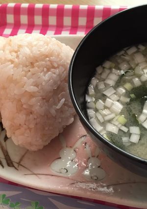 発芽米塩むすび＆味噌汁-レシピのメイン写真