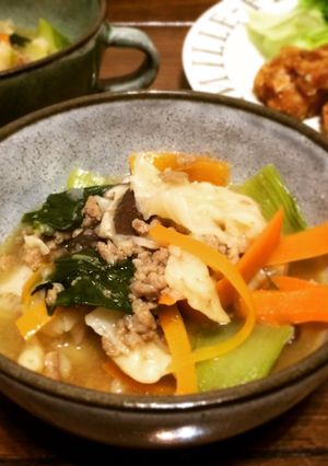 青梗菜とワンタンのスープそぼろ-レシピのメイン写真