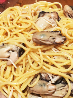 牡蠣とエノキの異種掛け合せスピードパスタ-レシピのメイン写真