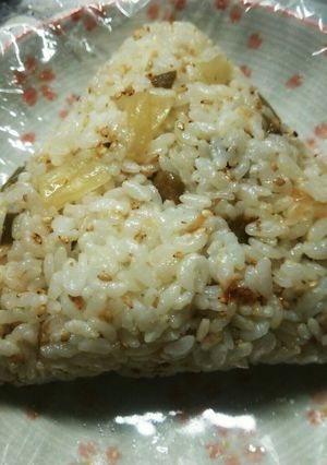 たくあんのおむすび(山くらげ入り)-レシピのメイン写真