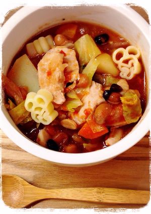 いろいろ煎り豆と具沢山チキンのトマト煮-レシピのメイン写真