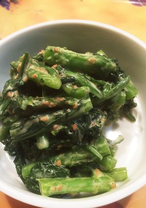 子供に人気♪春菊の胡麻ドレッシング和え-レシピのメイン写真