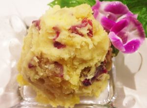 簡単美味♪ さつまいもとたくあんのサラダ-レシピのメイン写真