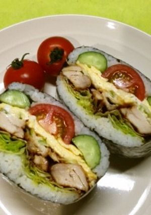トマトとチキンのコク旨おにぎらず-レシピのメイン写真