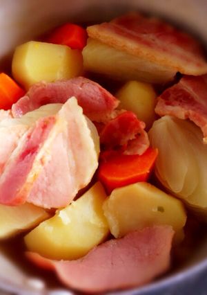 超簡単♪ベーコンとゴロっと野菜の旨蒸し煮-レシピのメイン写真