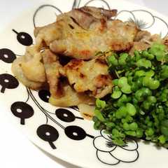รูปของ 卵が決め手☆豚肉の蜂蜜味噌焼き。