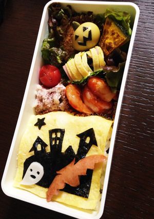 ハロウィン弁当にコウモリの飾り切り-レシピのメイン写真