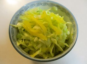簡単弁当に☆キャベツと沢庵和えただけ～-レシピのメイン写真