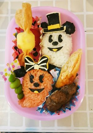 ﾊﾛｳｨﾝおばけﾐｯｷｰ&ﾐﾆｰｷｬﾗ弁-レシピのメイン写真