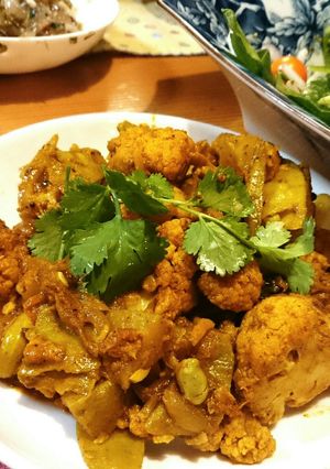 カリフラーワと季節の野菜サブジ♪-レシピのメイン写真