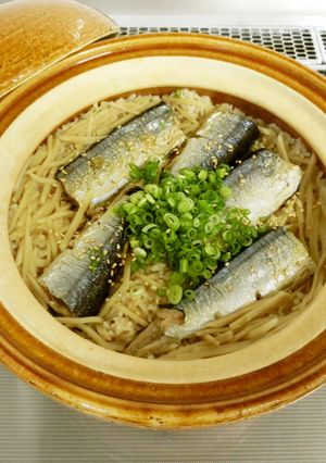 生姜たっぷり♪さんまの炊き込みごはん-レシピのメイン写真