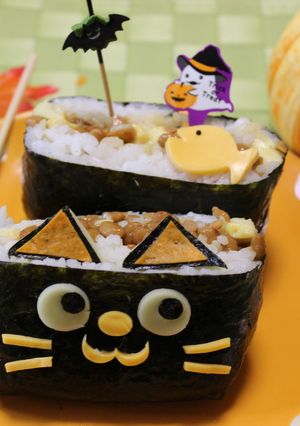 酢めしで★黒猫ちゃんの納豆おにぎらず-レシピのメイン写真