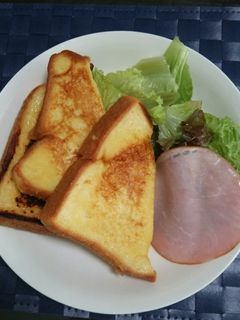 固いパンもふわふわ♪フレンチトースト-レシピのメイン写真