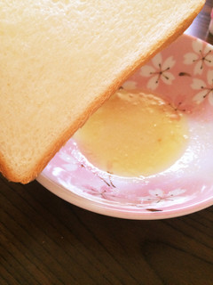 食パンの美味しい食べ方 ハチミツバター-レシピのメイン写真