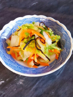 梅昆布茶で簡単!白菜と人参の即席漬け☆-レシピのメイン写真