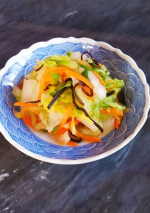 梅昆布茶で簡単！白菜と人参の即席漬け☆-レシピのメイン写真