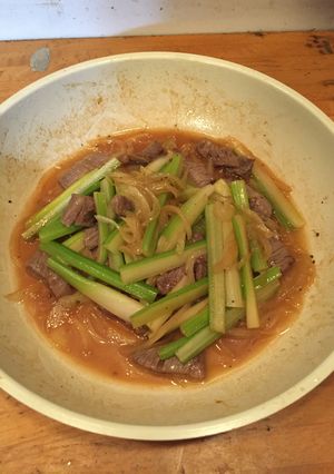 セロリと牛肉のバター醤油炒め-レシピのメイン写真