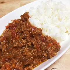 รูปของ トマトの旨味！ドライカレー