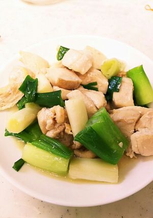 簡単！鶏肉と長ネギの炒めもの-レシピのメイン写真