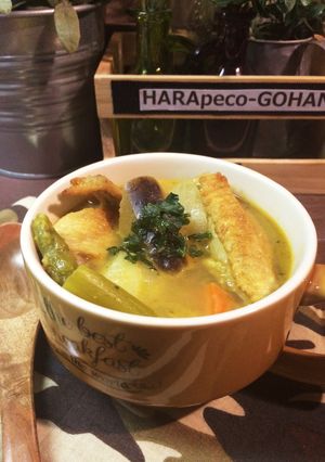 たっぷり野菜と手羽先のカレースープ。-レシピのメイン写真