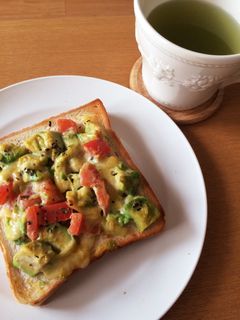 アボカドトマトのトースト-レシピのメイン写真