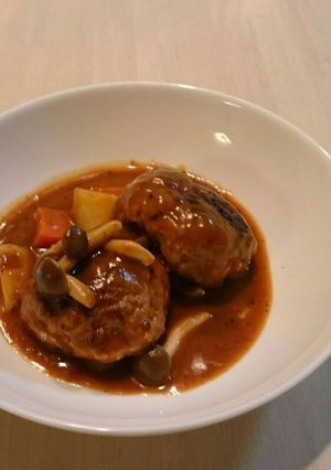 きのこの煮込みハンバーグ-レシピのメイン写真