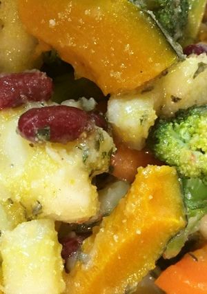 緑黄色野菜がいっぱいとれるバジルサラダ-レシピのメイン写真