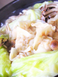 鶏味塩 de 水餃子鍋-レシピのメイン写真