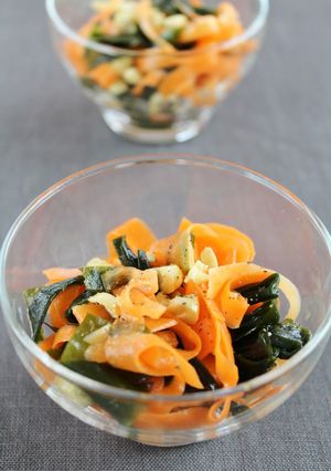 ヒラヒラ人参とワカメの中華サラダ-レシピのメイン写真