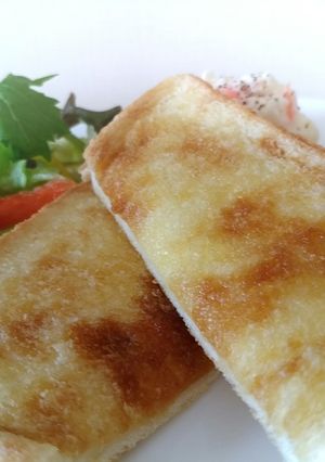 簡単朝ごはん☆シュガーバター醤油トースト-レシピのメイン写真
