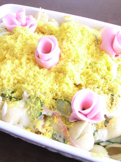 春にぴったり♪お花畑サラダ-レシピのメイン写真