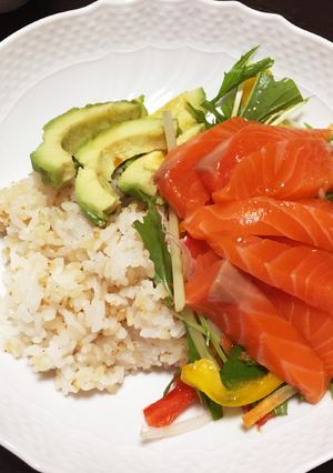 ヘルシー♡発芽米でお刺身サラダ丼-レシピのメイン写真