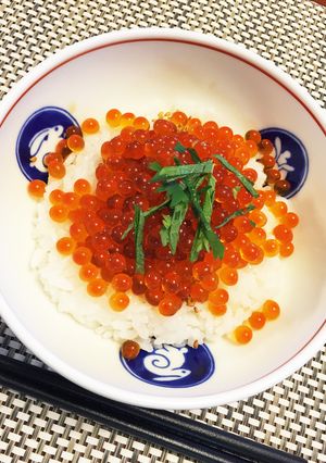 いくらの醤油漬けで思う存分イクラ丼-レシピのメイン写真
