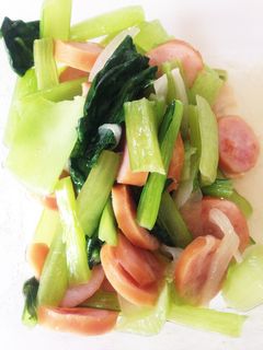 小松菜ソーセージのバター炒め☆弁当☆妊婦-レシピのメイン写真