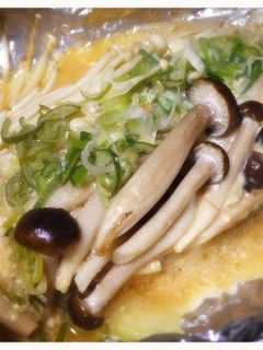 鮭ときのこの味噌マヨホイル焼き♪-レシピのメイン写真