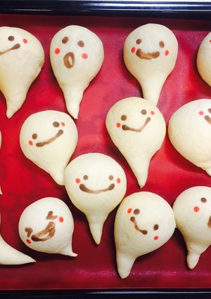 ハロウィンに♪おばけパン♪-レシピのメイン写真
