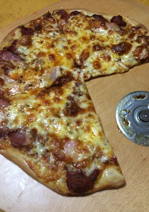 クリスピーなピザ目指してみました-レシピのメイン写真