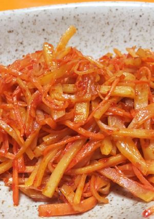 じゃがいもとにんじんの豆板醤炒め-レシピのメイン写真