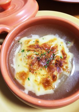 超簡単！ごろっと玉ねぎのオニグラ風スープ-レシピのメイン写真