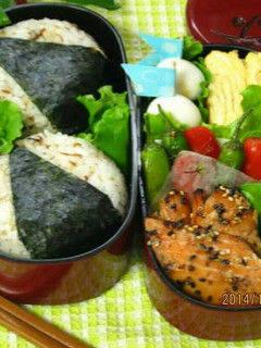 鮭のゴマみりん焼き(秋のお弁当)-レシピのメイン写真