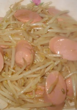 もやしと魚肉ソーセージのオイマヨ炒め-レシピのメイン写真