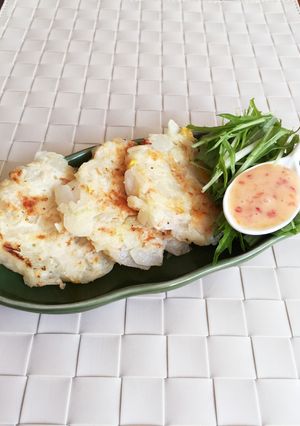 玉葱のコーンチーズ焼き。マヨ&チリソース-レシピのメイン写真