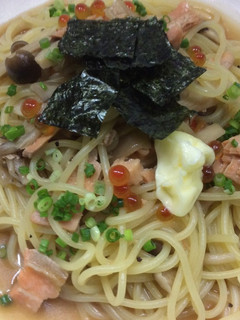 秋鮭とキノコのバター醤油パスタ-レシピのメイン写真