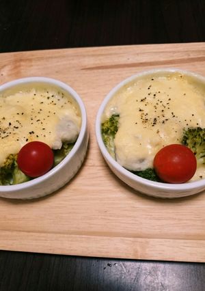 里芋ブロッコリーのココットカマン♪-レシピのメイン写真