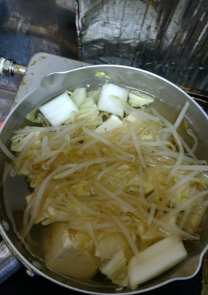 白菜とモヤシの湯豆腐(‾∇‾)笑-レシピのメイン写真