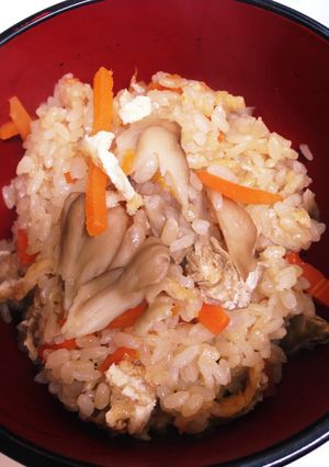 舞茸たっぷり♪発芽米のかやくごはん-レシピのメイン写真