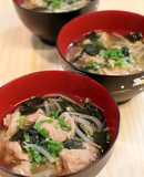 朝から元気に♪大豆のお肉フィレdeみそ汁